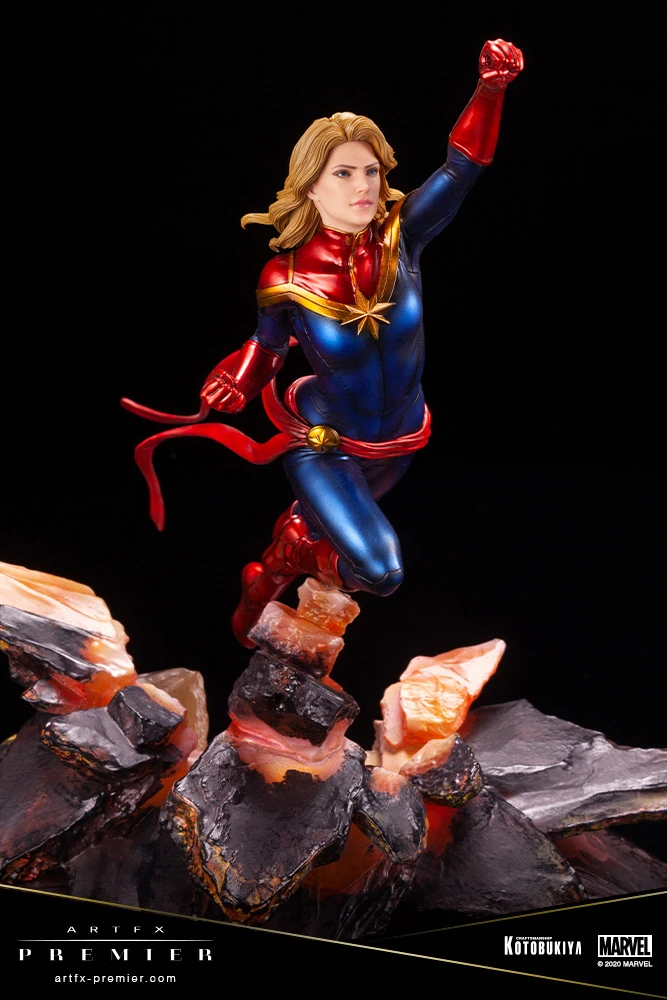 Kotobukiya ArtFX Premier Marvel Universe Captain Marvel - Image 3
