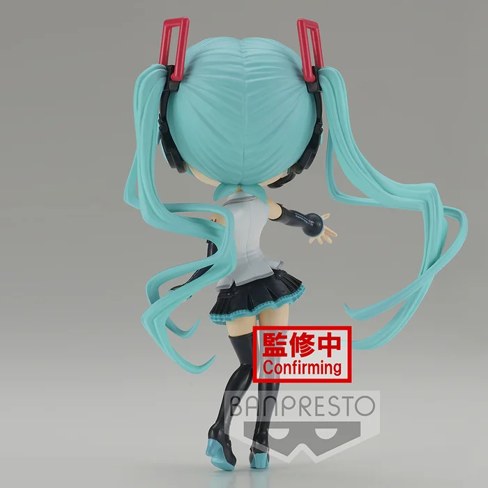 BANPRESTO Q Posket Hatsune Miku V4X Style - Image 5