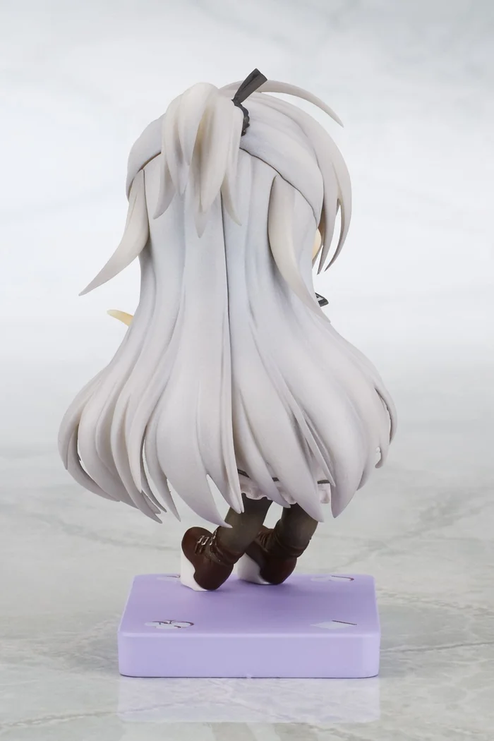 Choco Sta Dracu-Riot! Erina Plegovna Aveen Figure & Smartphone Stand - Image 3